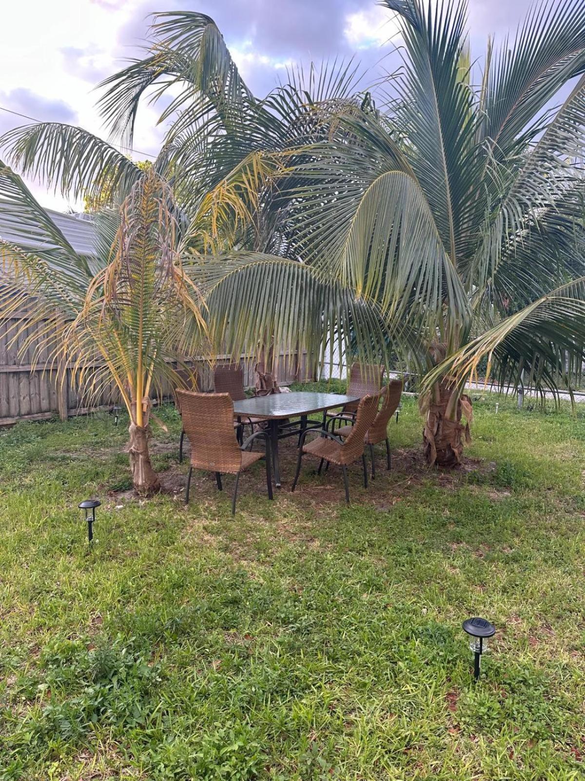 103 Miami Shared Rooms For Men Central Comfortable, Affordable Екстериор снимка